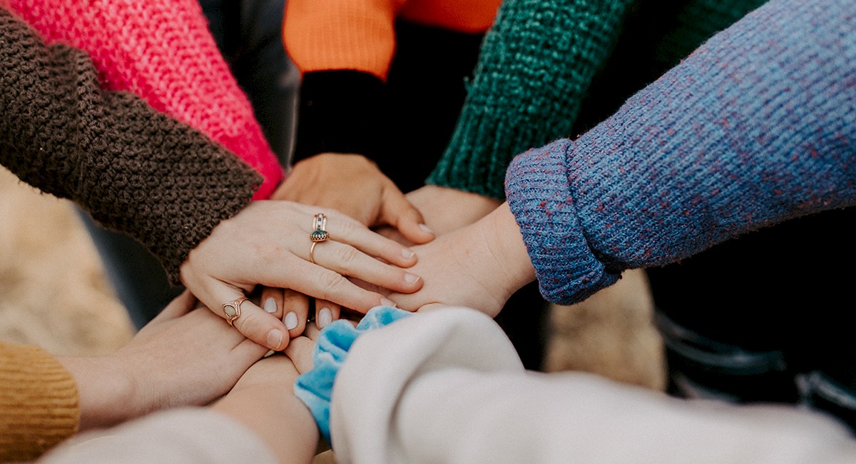 put_the_relating_back_in_relationships_-_at_work_and_in_life-hero